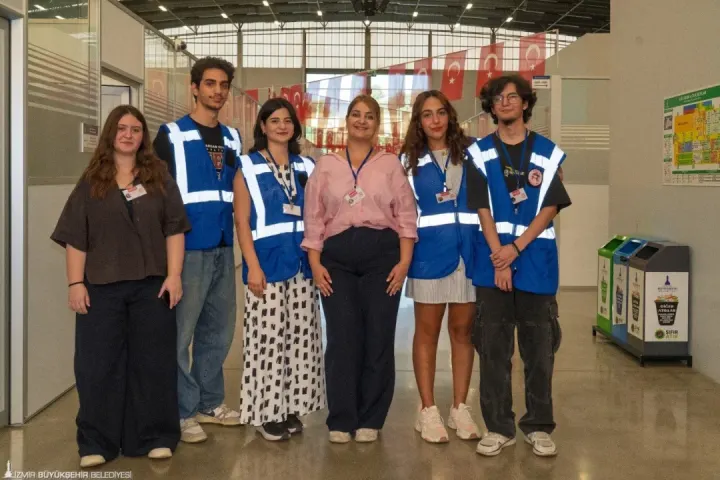 İzmir'de Sağlık Gönüllüleri Projesi Büyüyor: Yeni Dönem Başvuruları Devam Ediyor