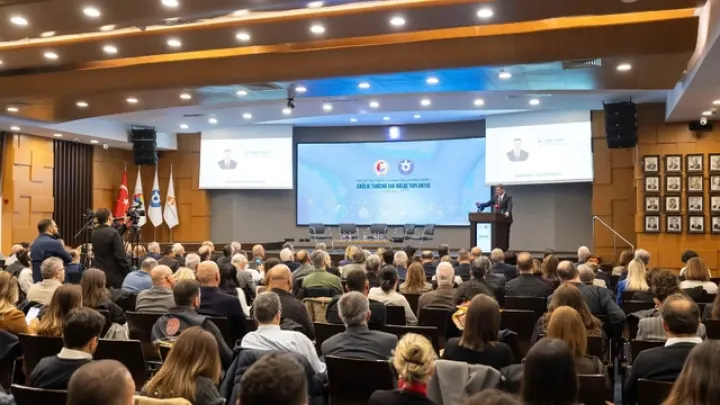 İzmir’de Sağlık Turizmi İçin Yol Haritası Belirlendi: 26 Maddelik Manifesto Açıklandı