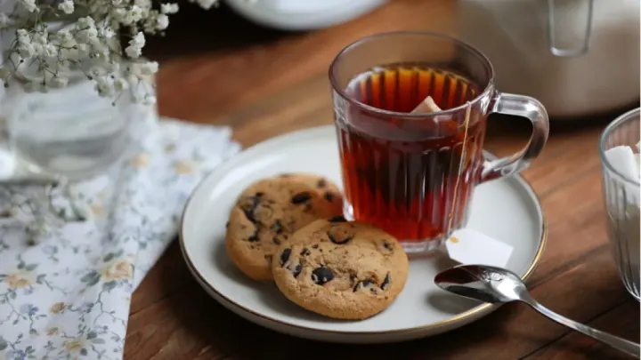 Çay ve Kahveyi Çok Sıcak İçenler Dikkat: Araştırmadan Kanser Riski Uyarısı
