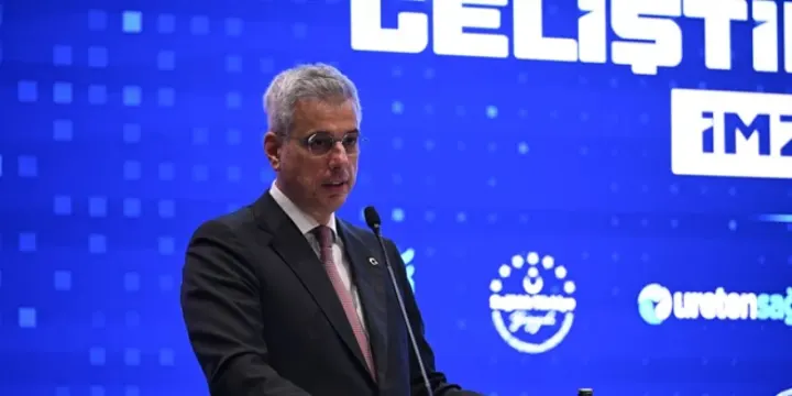 Bakan Memişoğlu: “Sağlık Sektörü Türkiye’nin Yeni Lokomotif Alanı Olacak”
