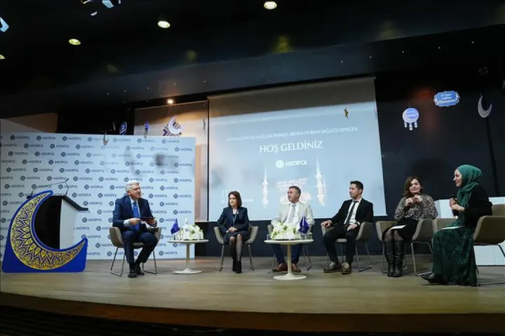 Medipol’den “Ramazan ve Sağlık” Paneli: Uzmanlardan Oruç ve Beslenme Uyarıları