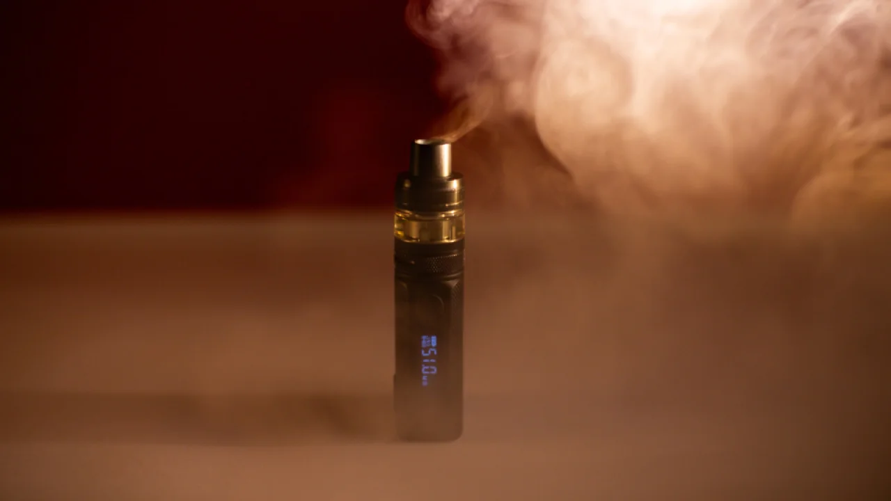 Araştırma: Elektronik Sigara Kalp Krizi ve İnme Riskini Artırıyor