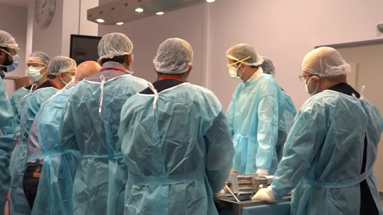 Cerrahi Eğitimde Yeni Dönem: Kadavranın Yerini Gerçekçi Kemik Modelleri Alabilir