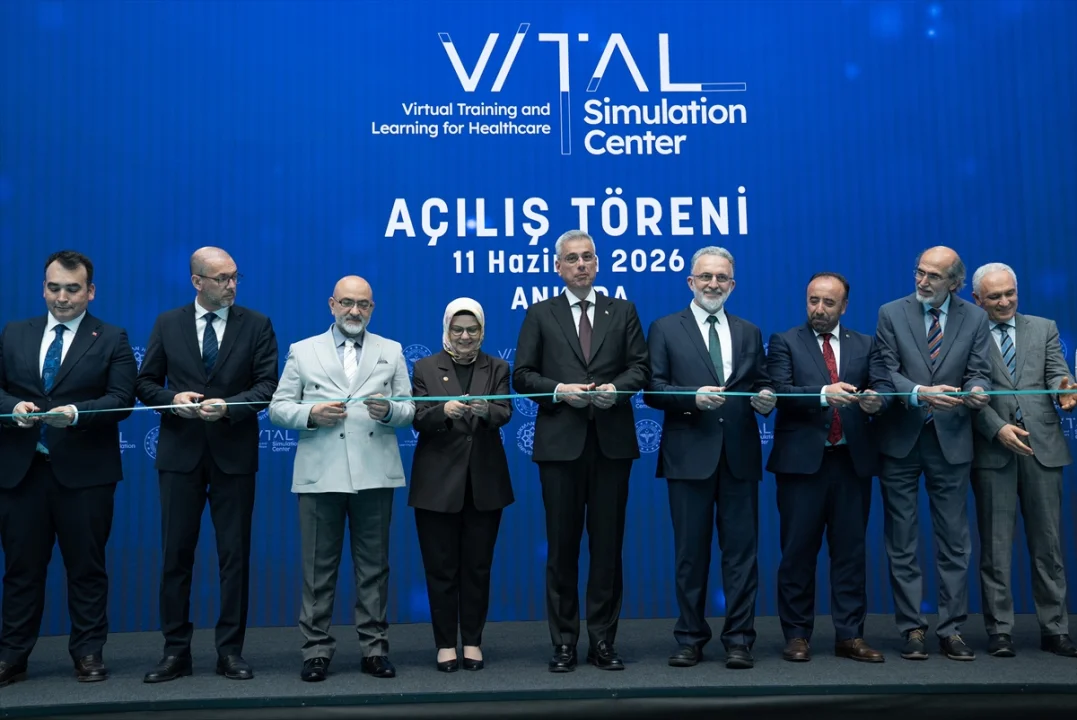 Bakan Memişoğlu: Türkiye, Sağlık Teknolojileri Üreten Bir Merkez Haline Gelmeli