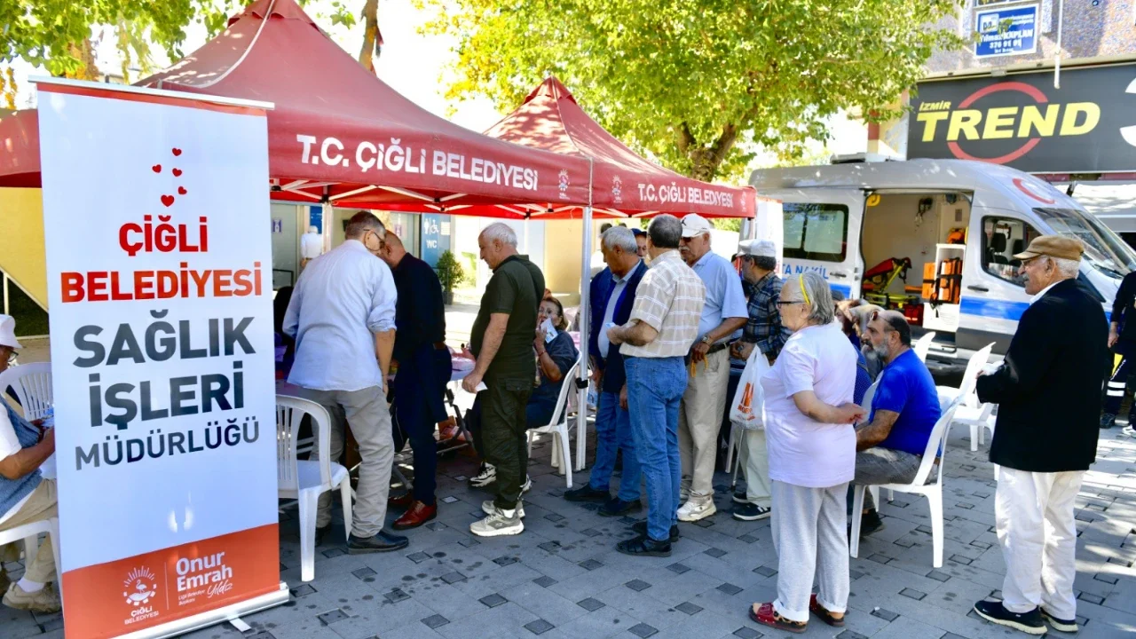 Çiğli Belediyesi'nden Ücretsiz Sağlık Taraması: 300 Vatandaşa Sağlık Kartı